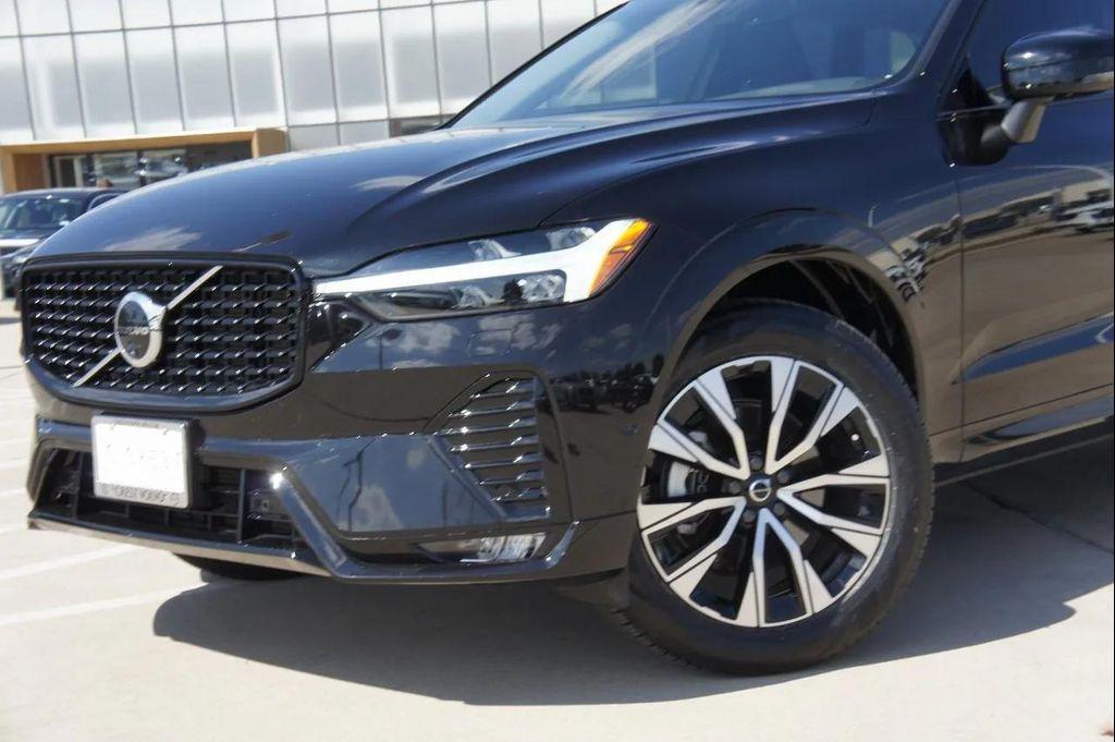 used 2025 Volvo XC60 car, priced at $39,800