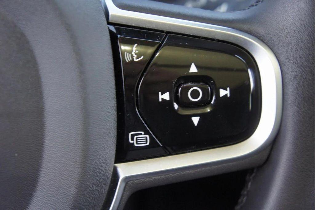used 2025 Volvo XC60 car, priced at $39,800