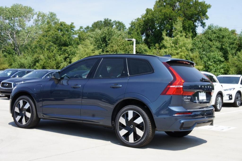 new 2025 Volvo XC60 Plug-In Hybrid car, priced at $68,030