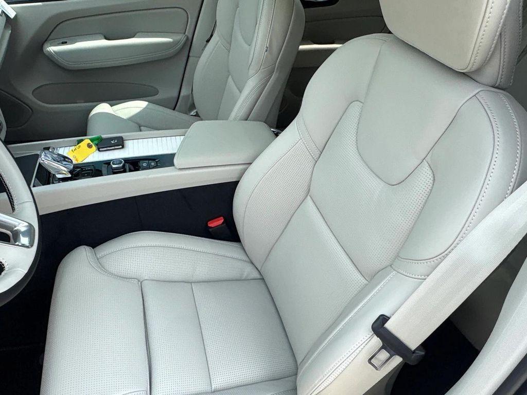 new 2026 Volvo XC60 car, priced at $63,935