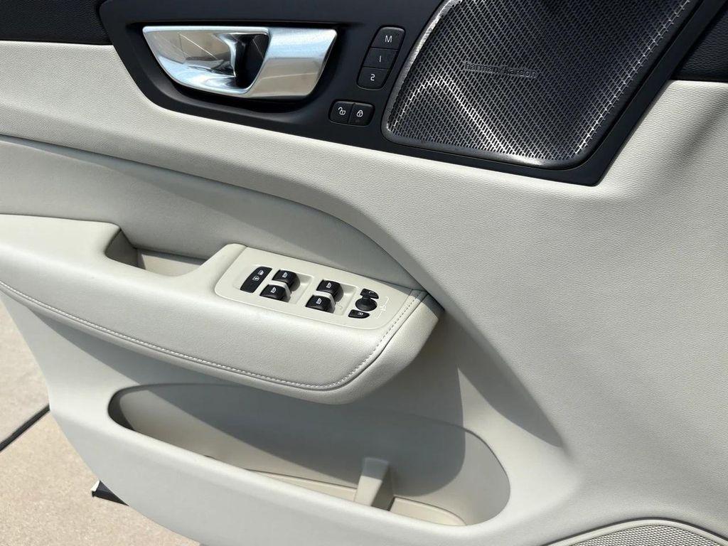 new 2026 Volvo XC60 car, priced at $63,935