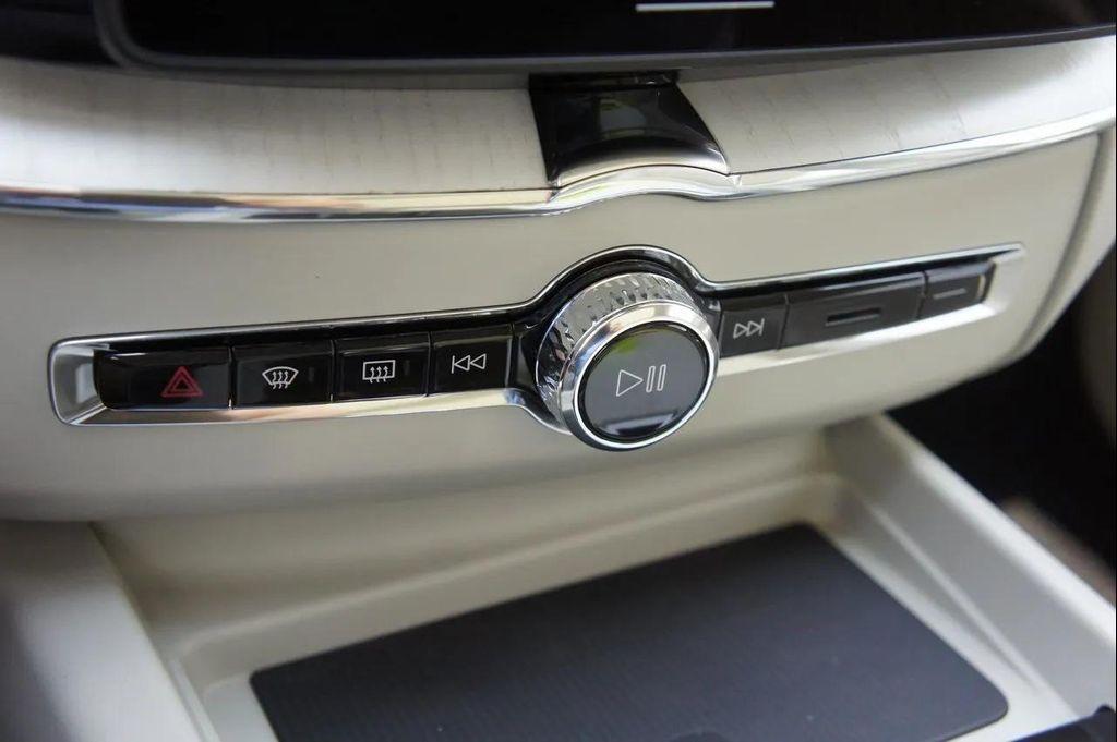 new 2026 Volvo XC60 car, priced at $63,135
