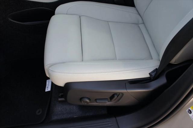 new 2025 Volvo XC40 car, priced at $51,015