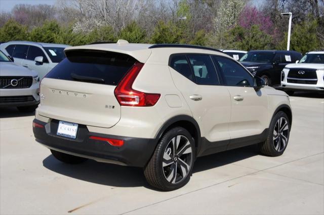 new 2025 Volvo XC40 car, priced at $51,015