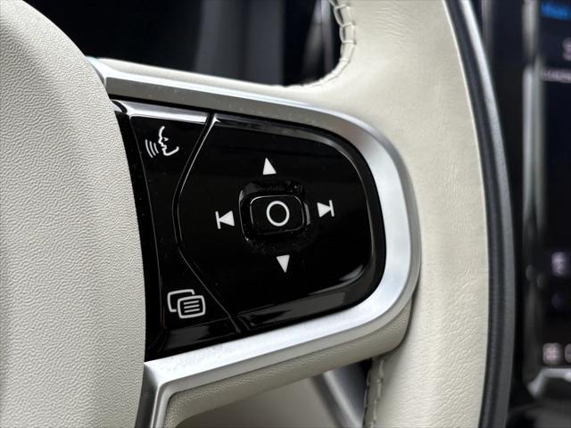 new 2025 Volvo XC60 car, priced at $45,710