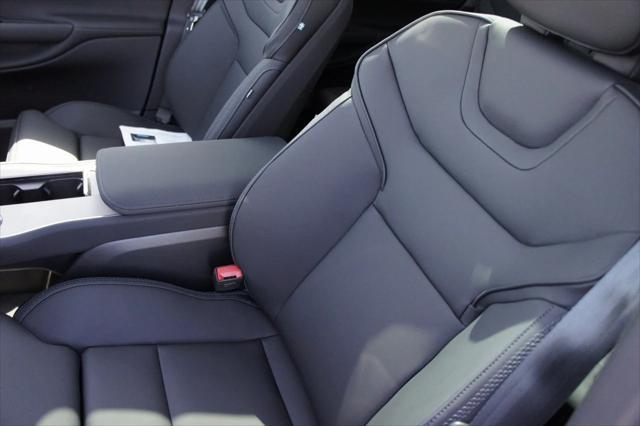 new 2025 Volvo EX90 car, priced at $81,290