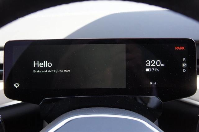 new 2025 Volvo EX90 car, priced at $81,290