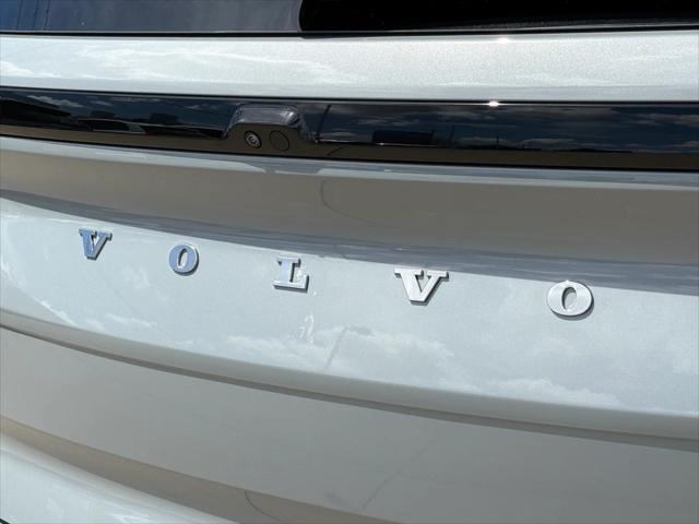 new 2025 Volvo EX90 car, priced at $81,290
