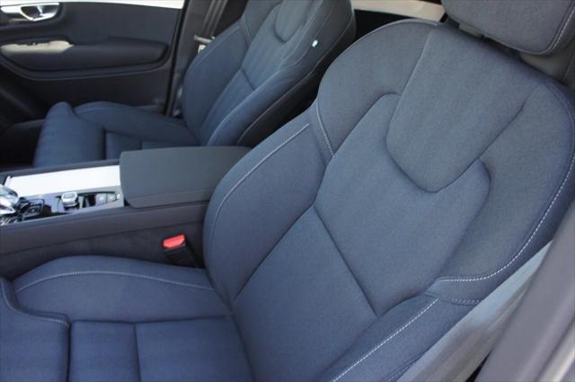 new 2025 Volvo XC90 car, priced at $75,705