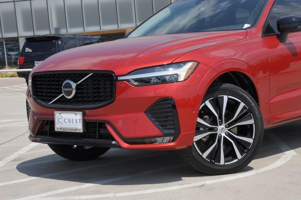 new 2025 Volvo XC60 car, priced at $57,520