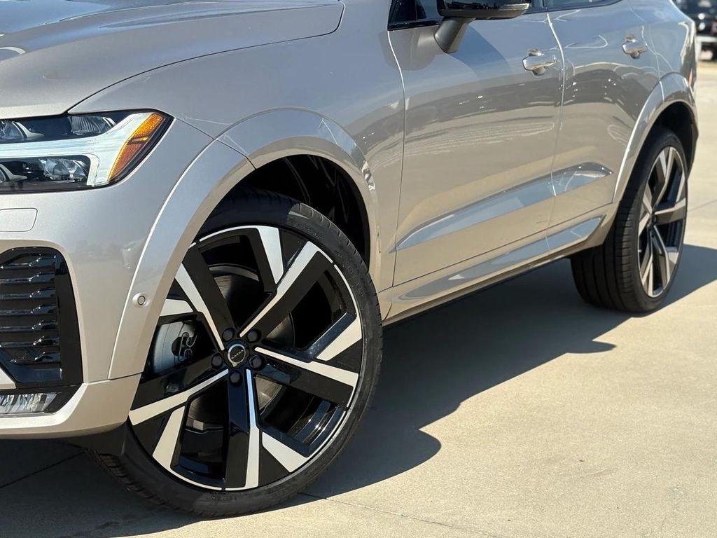 new 2026 Volvo XC60 car, priced at $66,785
