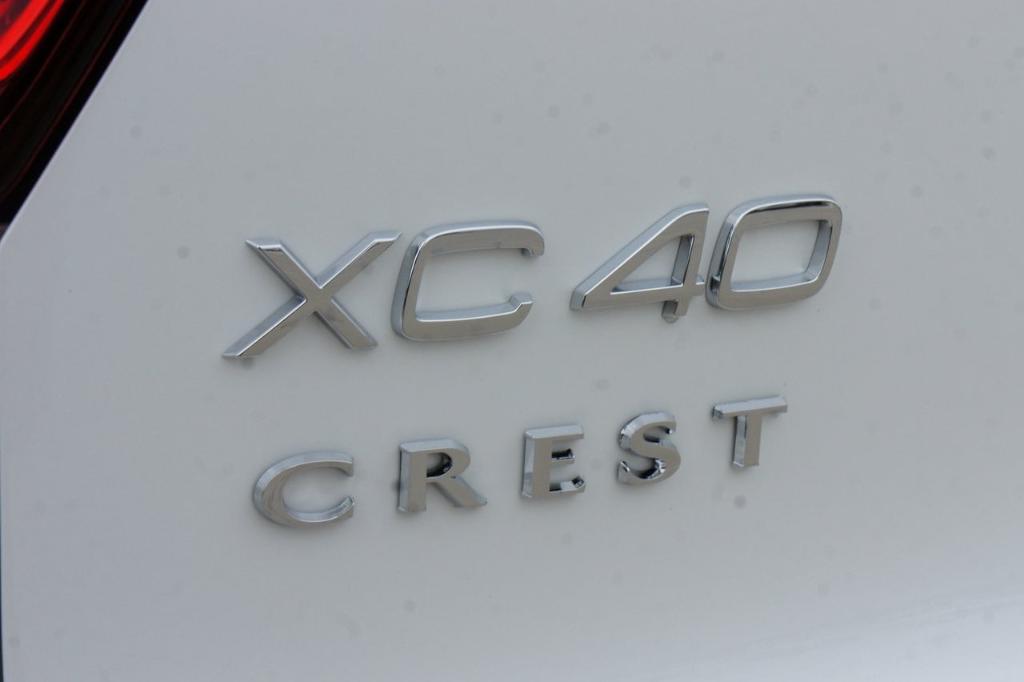 new 2025 Volvo XC40 car, priced at $51,765