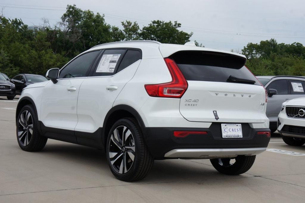 new 2025 Volvo XC40 car, priced at $51,765