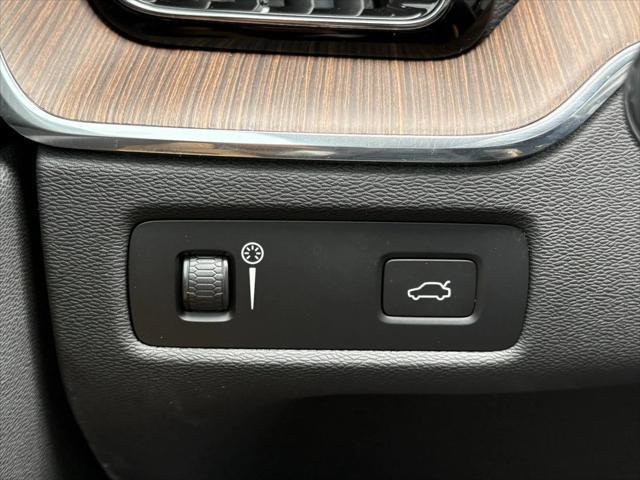 used 2022 Volvo XC60 car, priced at $42,498