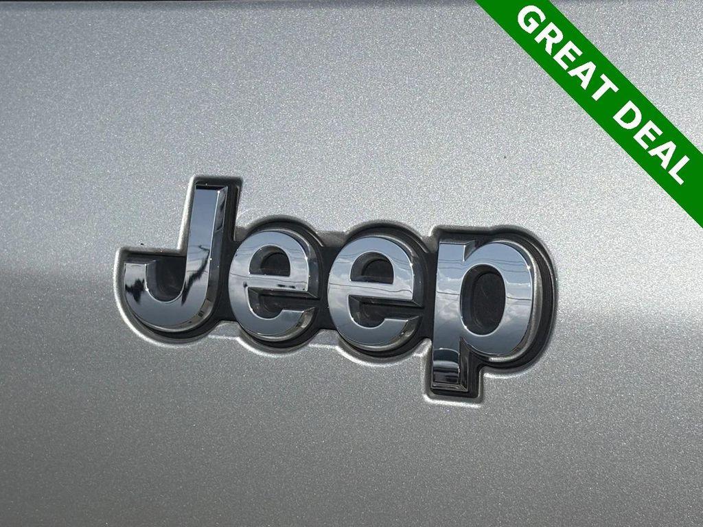 used 2023 Jeep Grand Cherokee L car, priced at $28,500