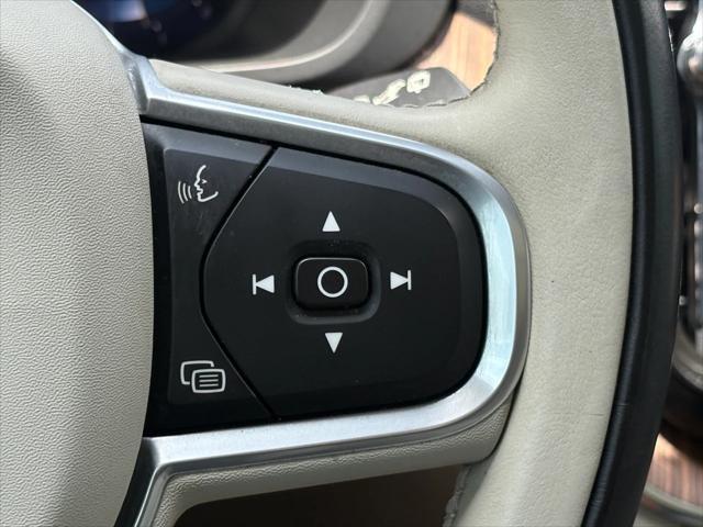 used 2022 Volvo XC60 car, priced at $30,361