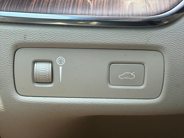 used 2022 Volvo XC60 car, priced at $30,361