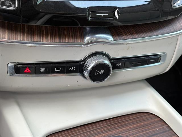 used 2022 Volvo XC60 car, priced at $30,361