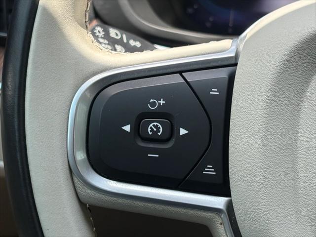 used 2022 Volvo XC60 car, priced at $30,361