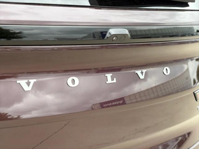new 2025 Volvo EX90 car, priced at $89,285