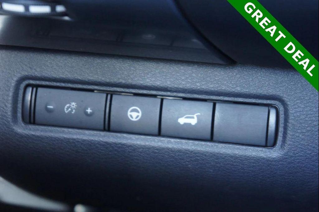 used 2022 Nissan Pathfinder car, priced at $26,000