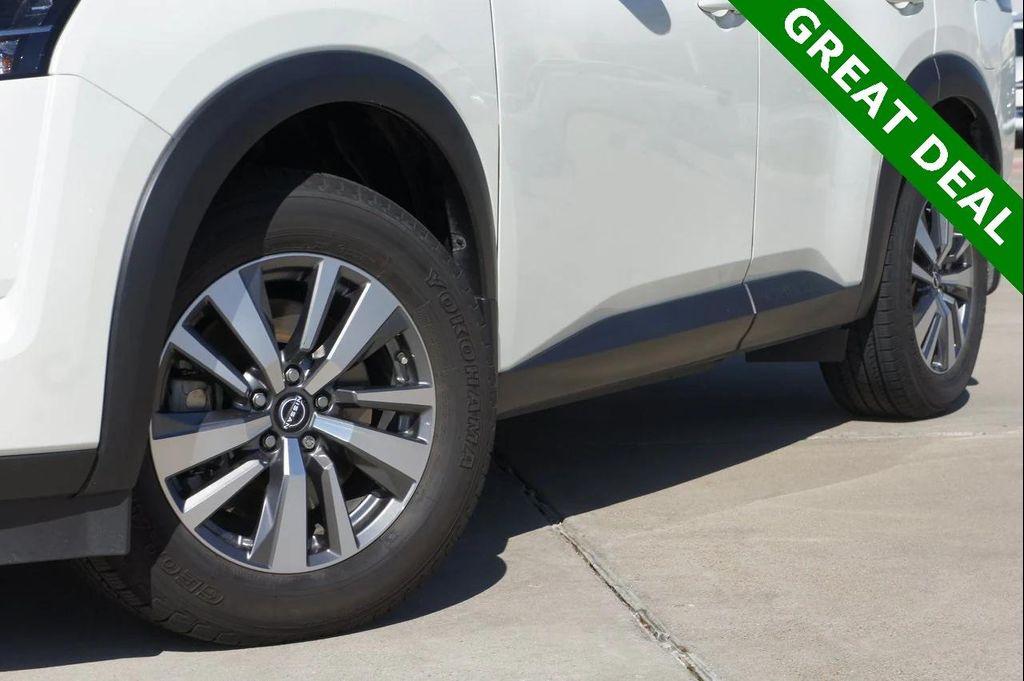 used 2022 Nissan Pathfinder car, priced at $26,000