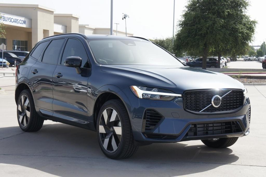 new 2025 Volvo XC60 Plug-In Hybrid car, priced at $67,035