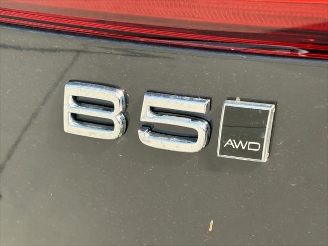 new 2025 Volvo XC60 car, priced at $66,935