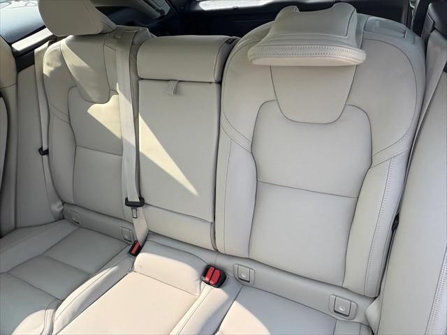 new 2025 Volvo XC60 car, priced at $66,935