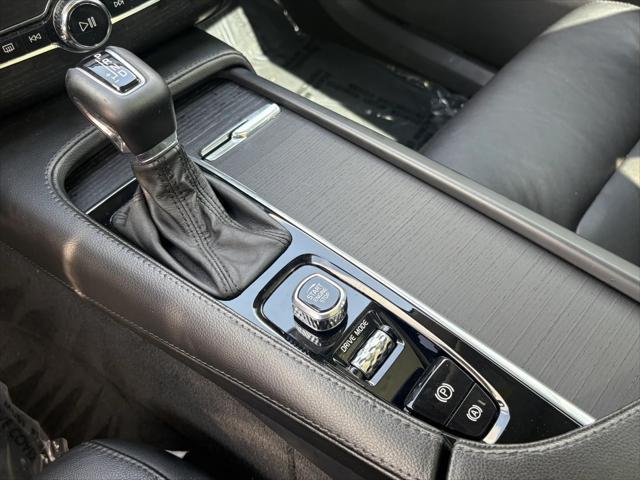 used 2020 Volvo XC90 car, priced at $24,575
