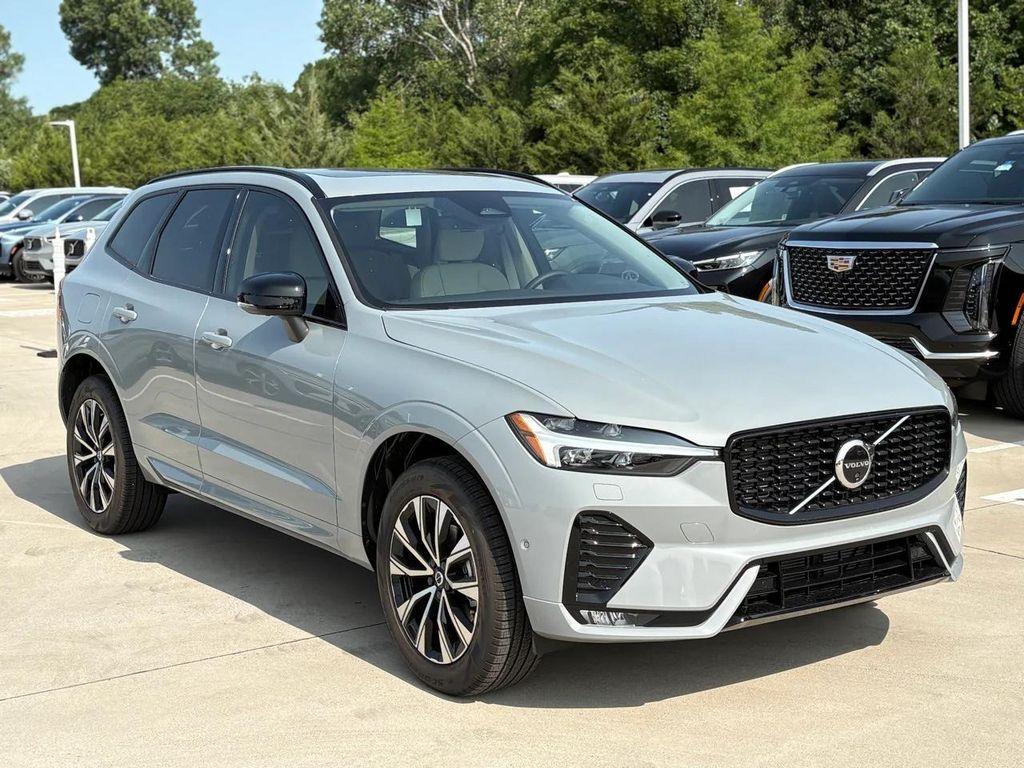 new 2025 Volvo XC60 car, priced at $53,745