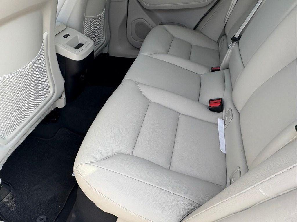 new 2025 Volvo XC60 car, priced at $53,745