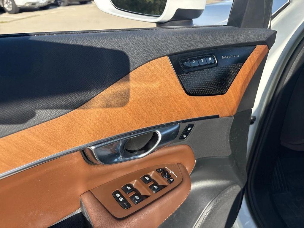 used 2023 Volvo XC90 Recharge Plug-In Hybrid car, priced at $46,000