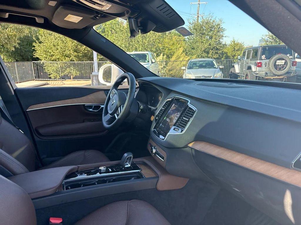 used 2023 Volvo XC90 Recharge Plug-In Hybrid car, priced at $46,000