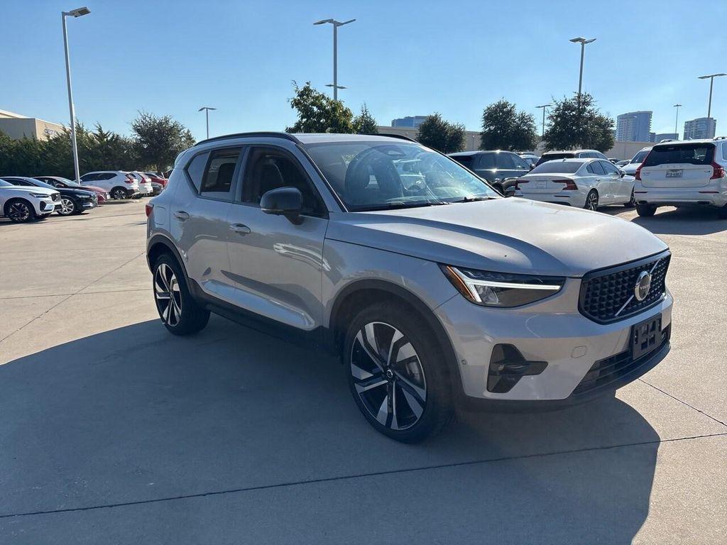 used 2025 Volvo XC40 car, priced at $34,800