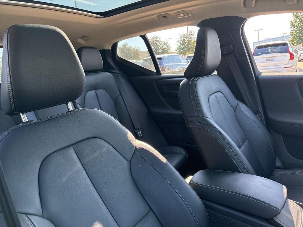 used 2025 Volvo XC40 car, priced at $34,800