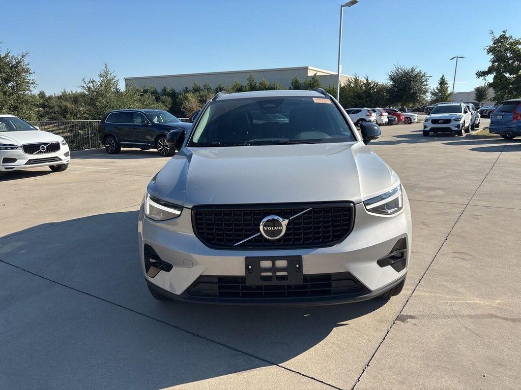 used 2025 Volvo XC40 car, priced at $34,800