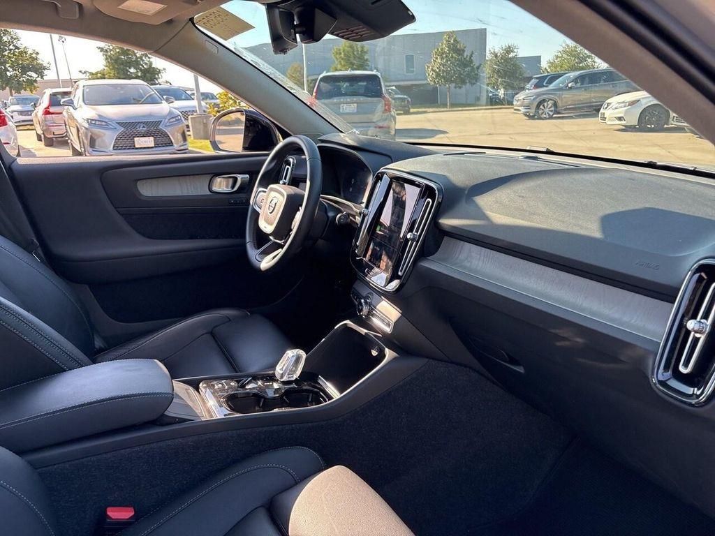 used 2025 Volvo XC40 car, priced at $34,800