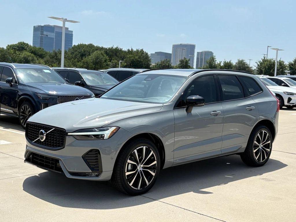 new 2025 Volvo XC60 car, priced at $55,385