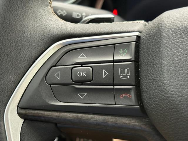 used 2023 Jeep Grand Cherokee car, priced at $34,887