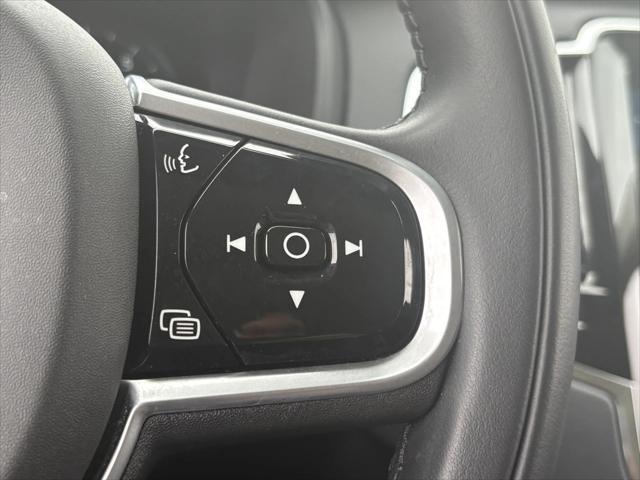 used 2022 Volvo XC90 car, priced at $48,850
