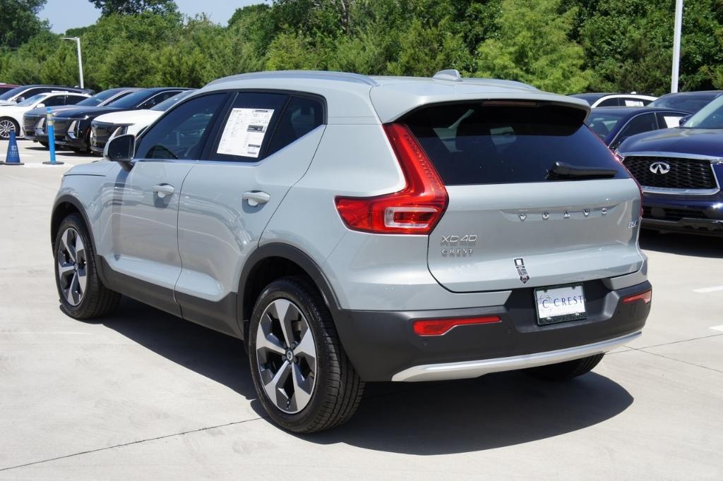 new 2025 Volvo XC40 car, priced at $48,760