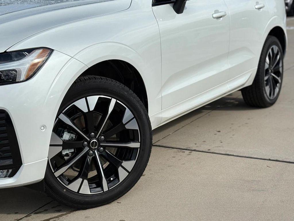new 2026 Volvo XC60 car, priced at $60,155