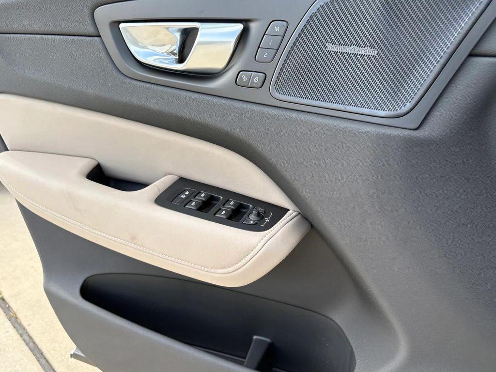 new 2026 Volvo XC60 car, priced at $60,155