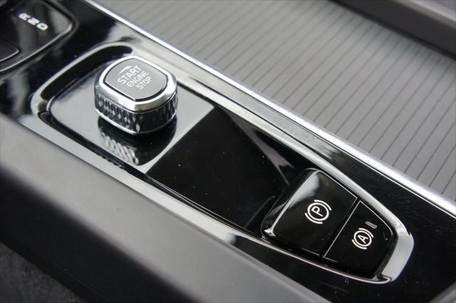 used 2022 Volvo XC60 car, priced at $35,980
