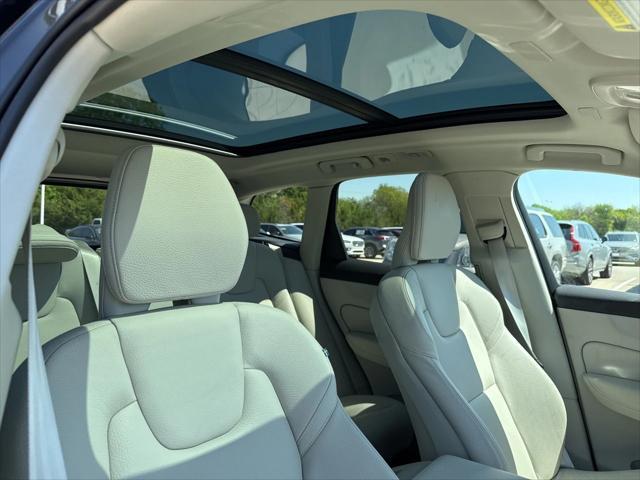 used 2022 Volvo XC60 car, priced at $43,164