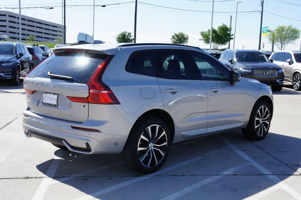 new 2024 Volvo XC60 car, priced at $51,653