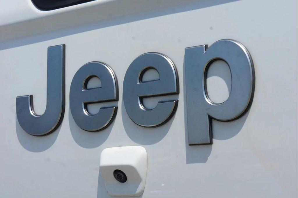 used 2021 Jeep Gladiator car, priced at $33,790