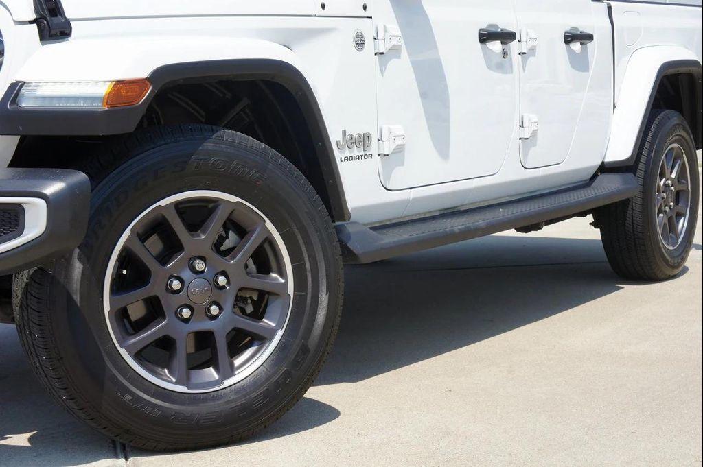 used 2021 Jeep Gladiator car, priced at $33,790