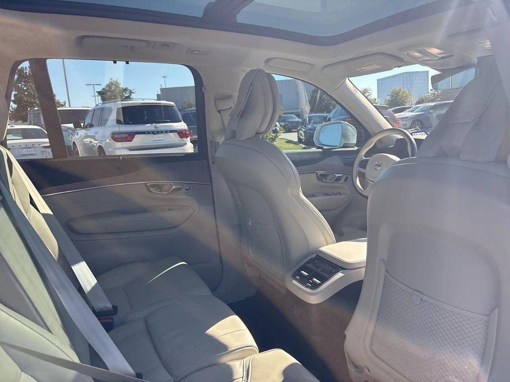 used 2023 Volvo XC90 Recharge Plug-In Hybrid car, priced at $43,000